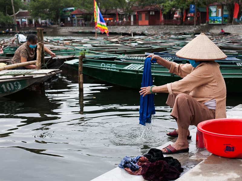 Ninh Binh - Daily washing